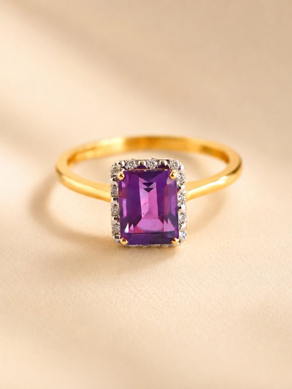 18k Gold Amethyst and Diamond Solitaire Ring